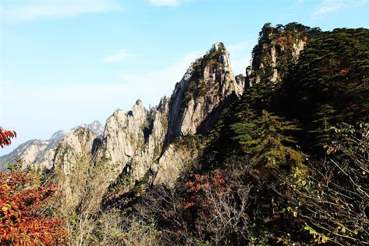 Der Huangshan Berg im Herbst Der Huangshan Berg im Herbst