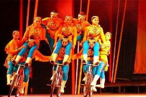 Radfahren der chinesischen Akrobatik