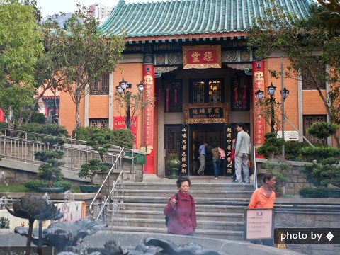Der Wong Tai Sin Tempel, ein Heiligtum in Hongkong