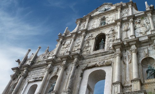 Die Ruinen von der St. Paul Kathedrale
