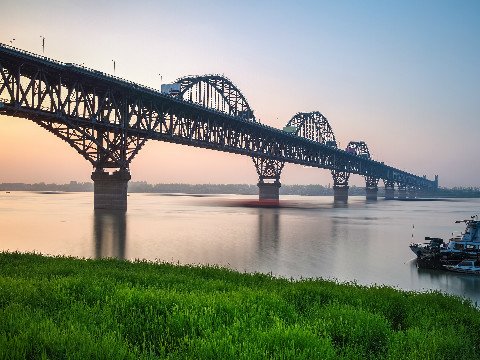 die Yangtze-Brücke, die längste Brücke Asiens