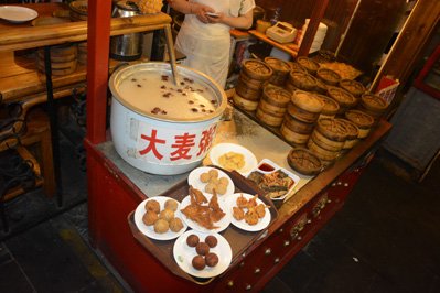 Beijing Imbiss Straße, wo kann man in Beijing köstliches Essen finden