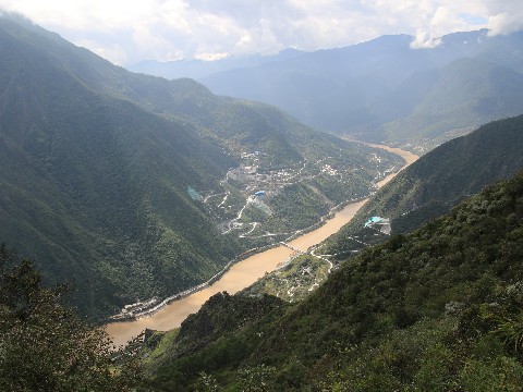 Tigersprungschlucht - Wanderung durch die tiefste Schlucht der Welt