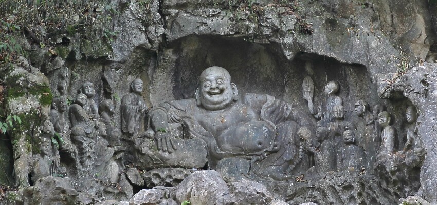 Happy Buddha in Lingyin Tempel